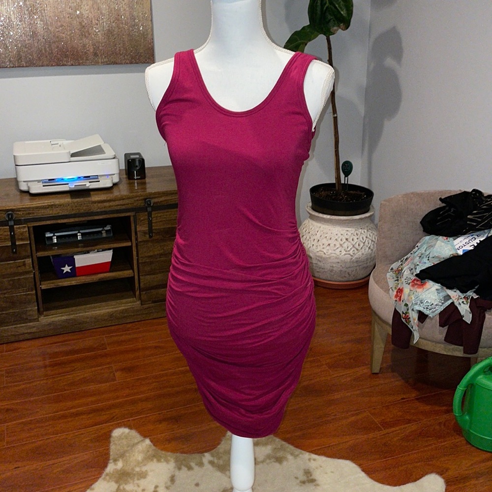 Express Summer and do dress in size small